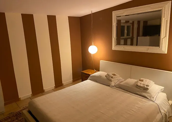 Hotel: Relais Le Folaghe